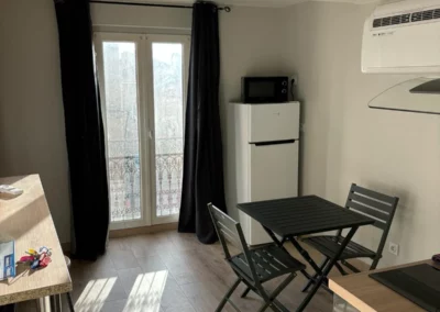 Pièce principale de notre appartement 2 à Port La Nouvelle dans l'Aude en Occitanie