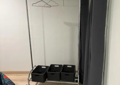 Rangement situé dans la chambre de notre appartement N°2 de Port La Nouvelle dans l'Aude