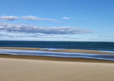 Profitez de la plage lors de votre séjour dans nos appartements ou mobil-homes de Port La Nouvelle dans l'Aude