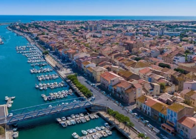 Profitez de la plage, du port et de toutes les activités nautique, lors de votre séjour dans nos appartements ou mobil-homes de Port La Nouvelle dans l'Aude